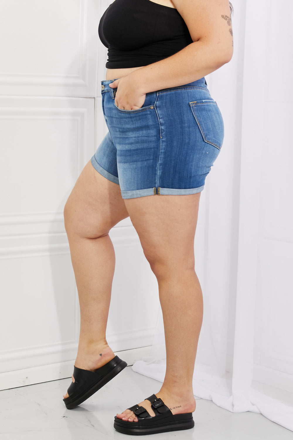 Maggie Medium Rise Shorts